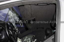 перетяжка потолка VW Tuareg алькантарой